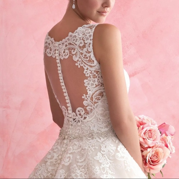 Allure Romance Wedding -New With Tags -Style 2816 - Picture 2 of 7